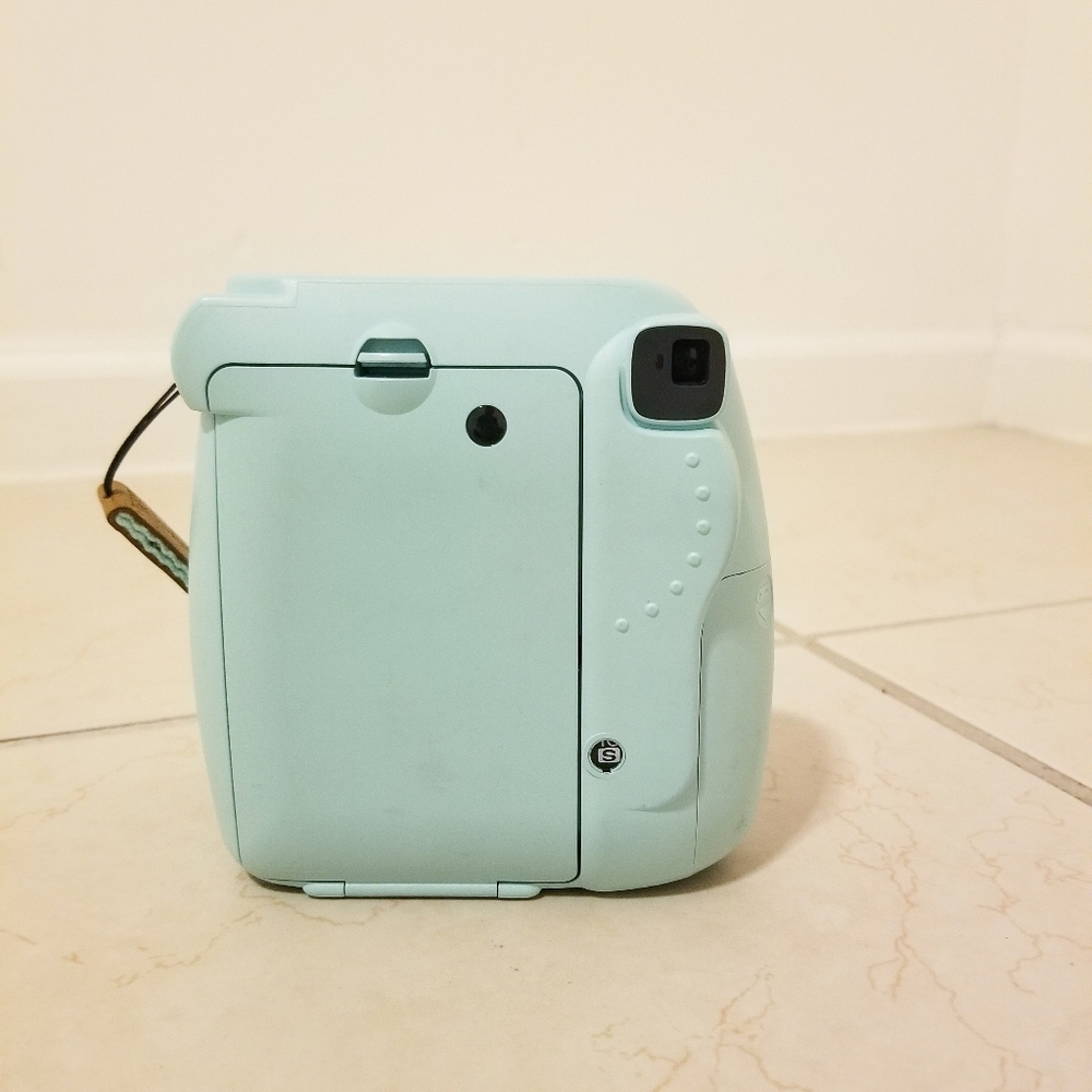 Instamax Mini 9 in Mint Blue & 2 packs of film - Picture 3 of 6